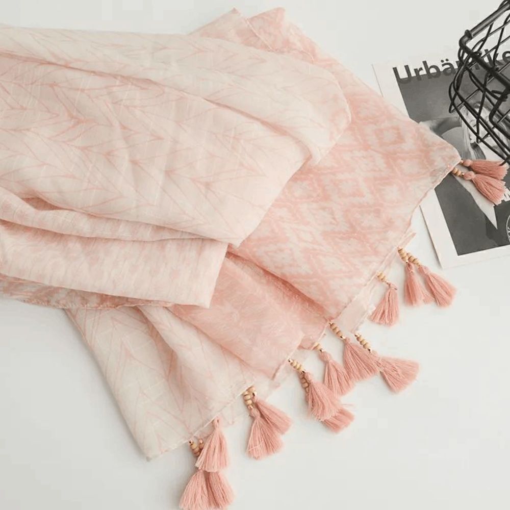 Super Cute Pink Arrow Design Scarf - Picture 2 of 2